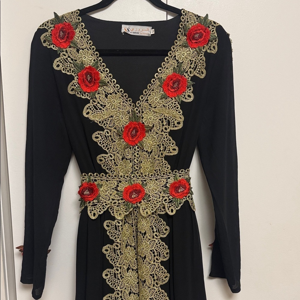 Black Long Sleeve Dress with Gold Lace and Red Floral Accents with Belt size Med - Picture 6 of 13